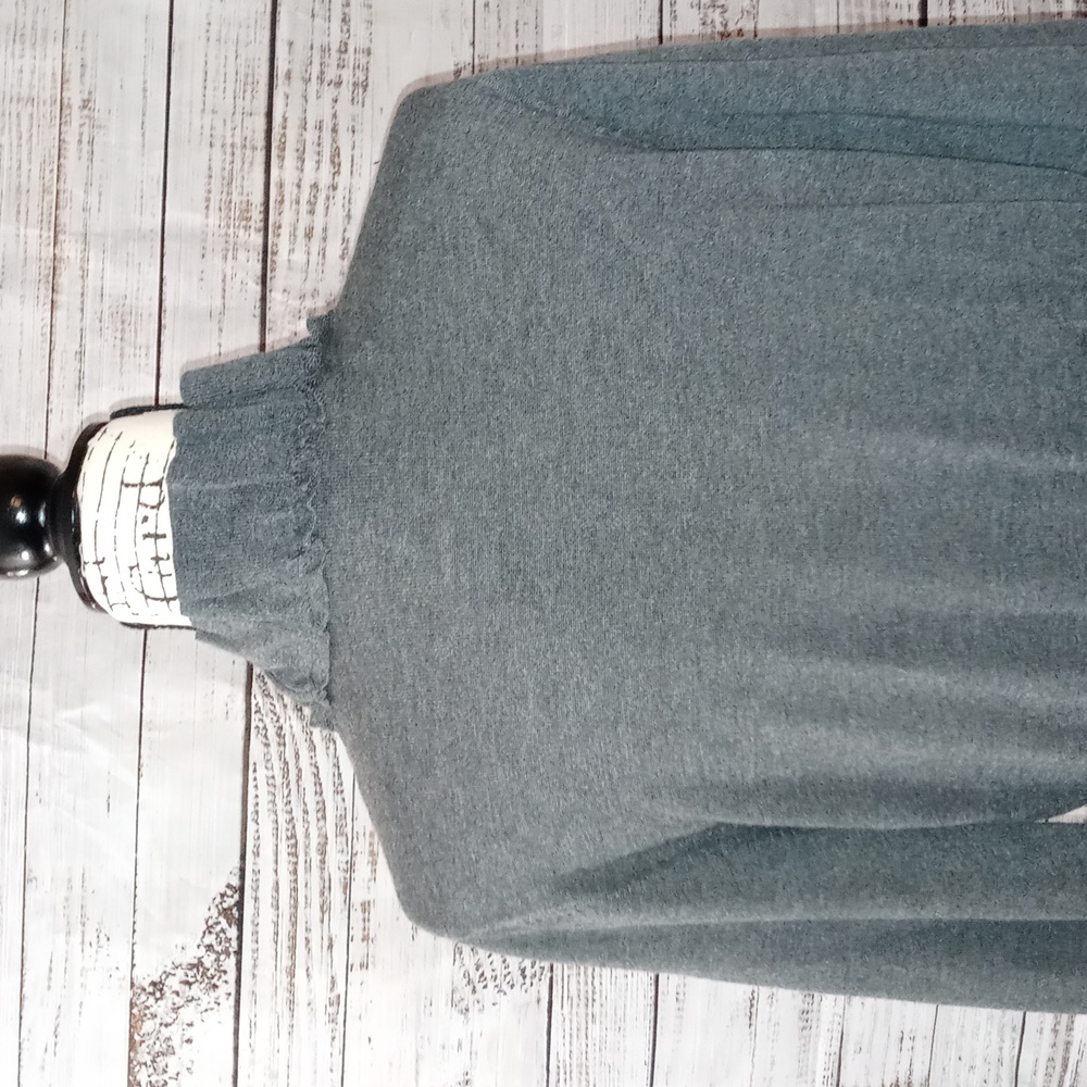 Cardigan - Picture 4 of 9